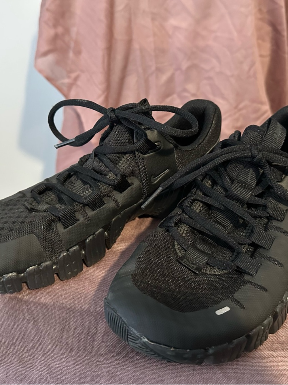 Nike Free Metcon 5 women’s Black Athletic Sneakers - Picture 3 of 6